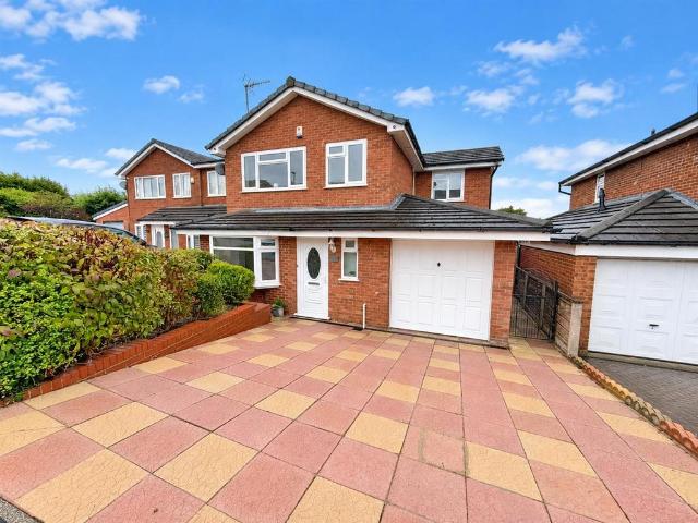 House for sale in Chadderton Fold, Pendock