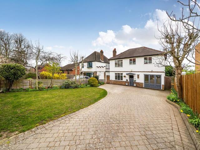 House for sale in London Borough of Croydon, South Norwood