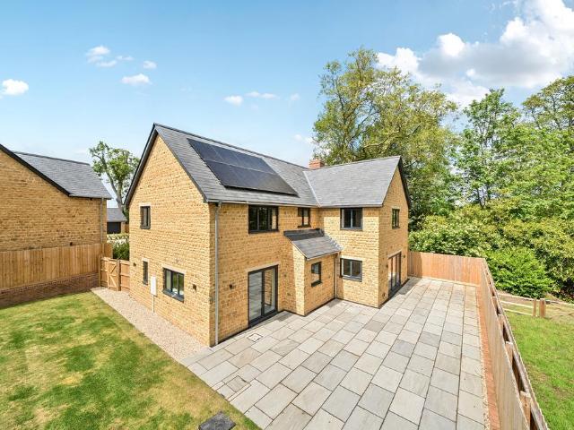 House for sale in Hardington Mandeville, Somerset