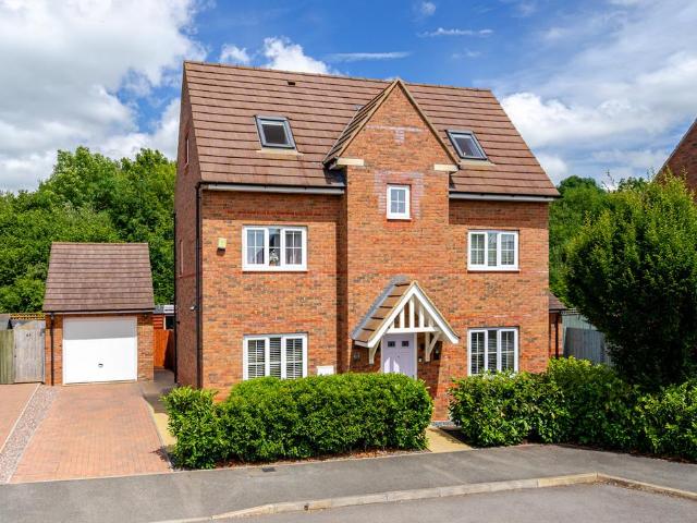 House for sale in Milton Keynes