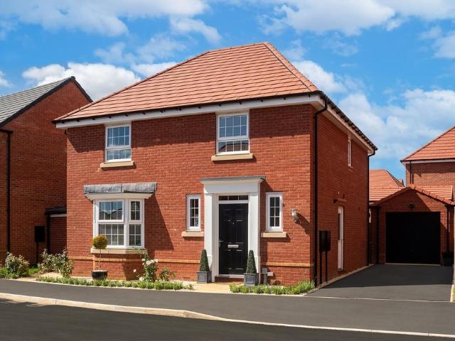 House for sale in Overstone