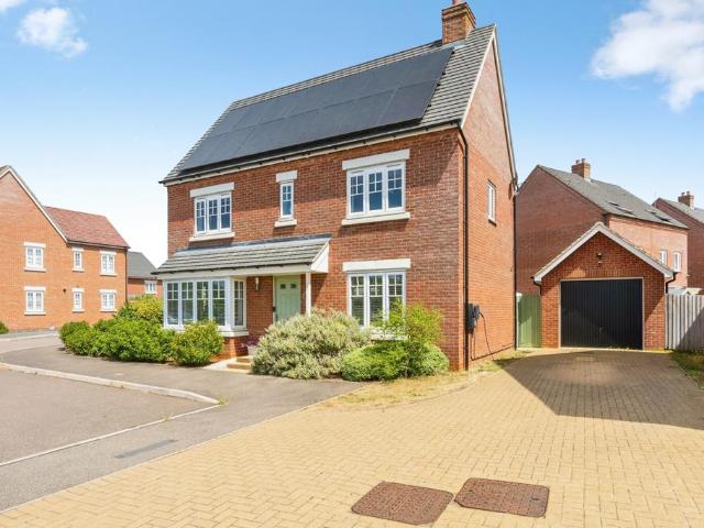 House for sale in Bedford