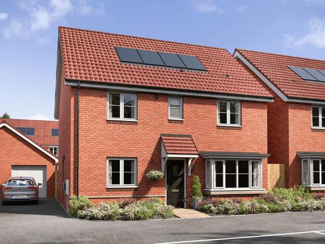 House for sale in Frinton and Walton, Dale Hill