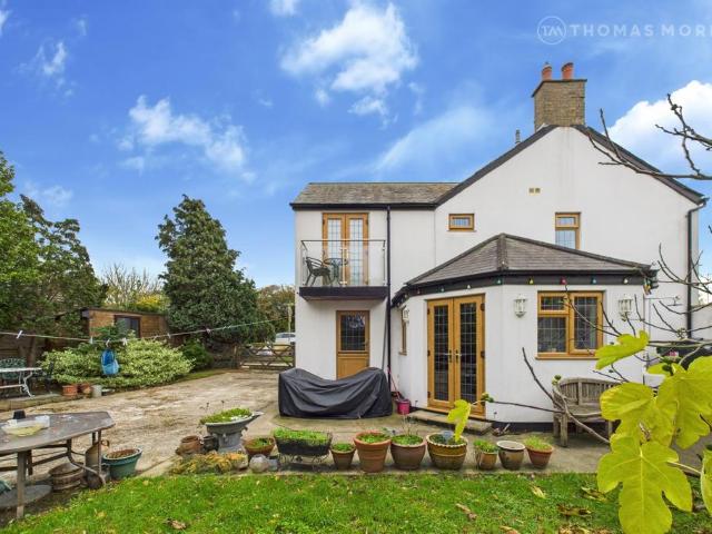 House for sale in Bedford