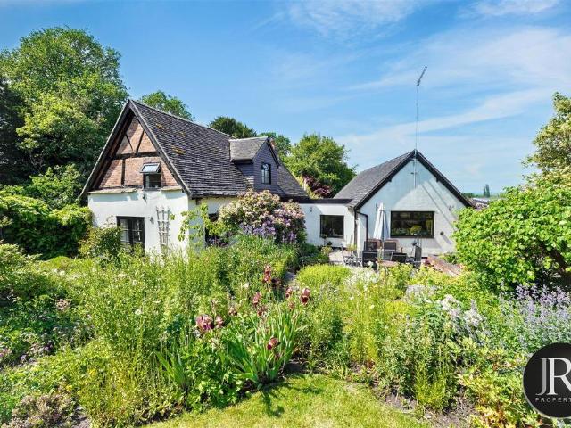 House for sale in Colwich, Baswich