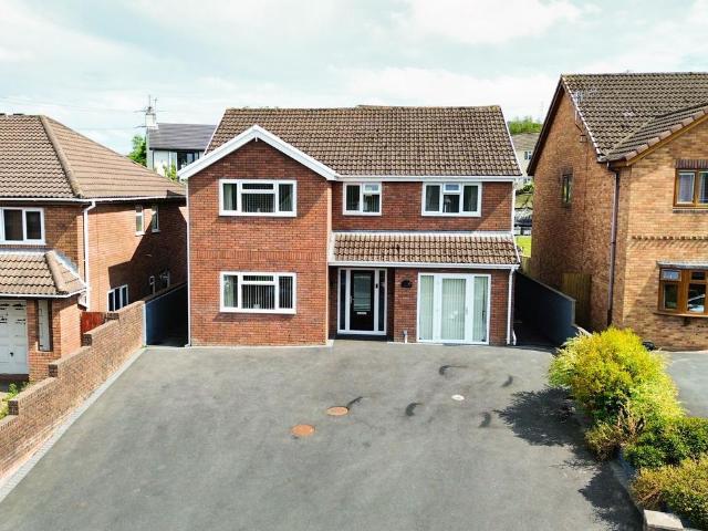 House for sale in Kenfig Hill, Wales