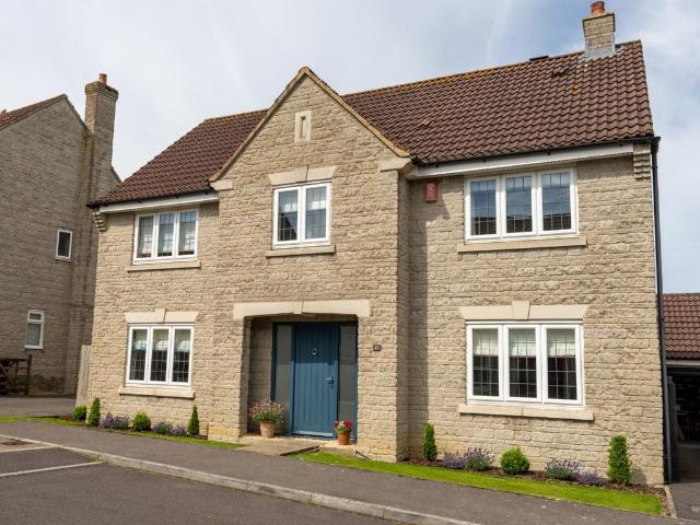 House for sale in Glastonbury, Somerset