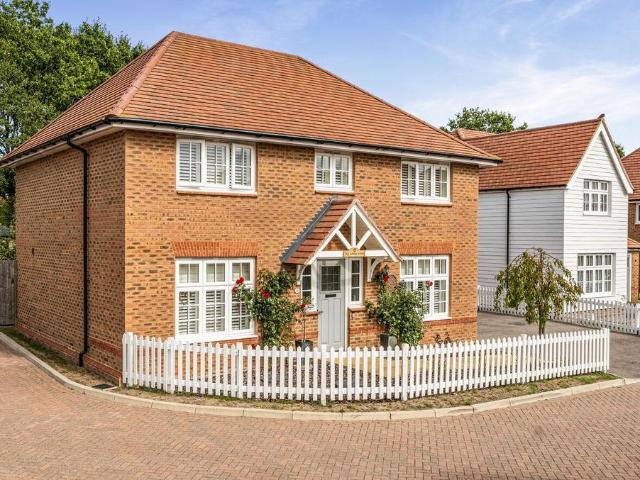 House for sale in Tenterden, Ashford