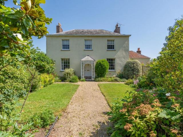 House for sale in Weare