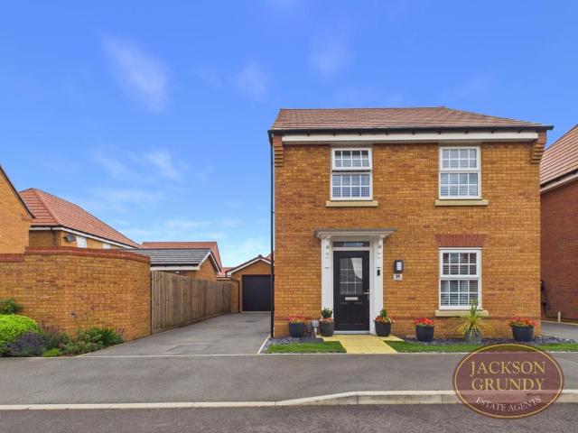 House for sale in Overstone