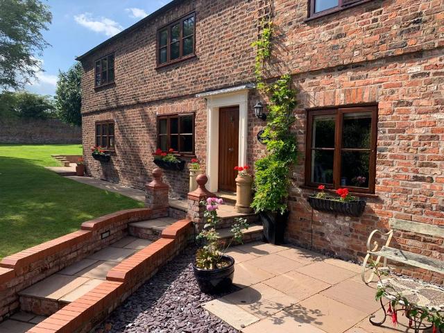 House for sale in Hoole Village, Two Mills