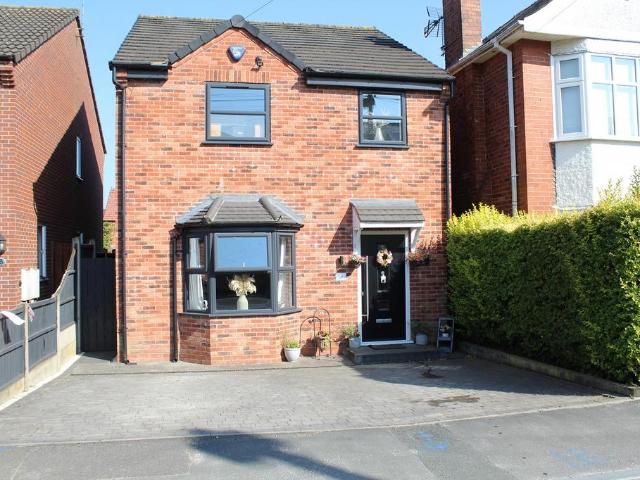 House for sale in Kedleston, East Midlands