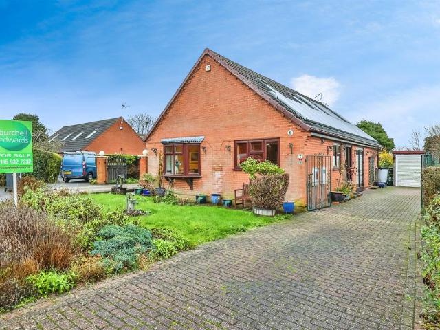 House for sale in Stanley and Stanley Common, Caldermill