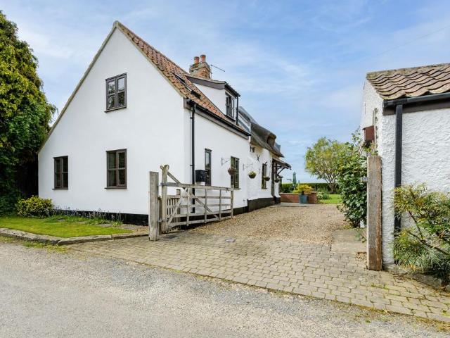 House for sale in Comers, Norfolk