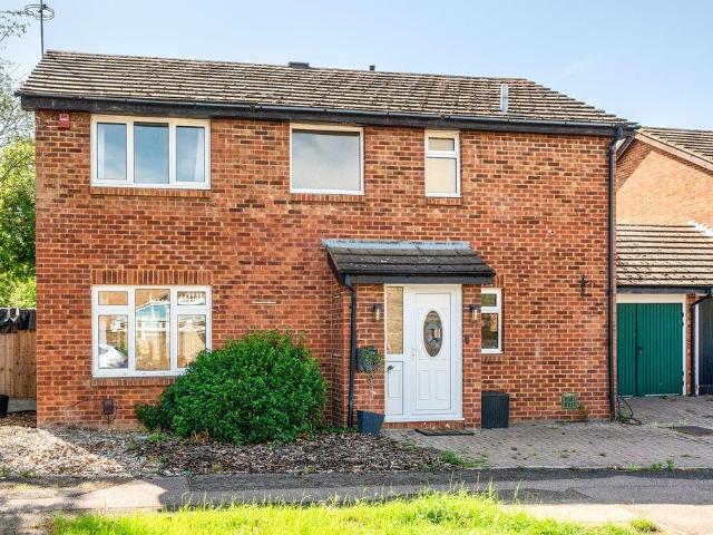 House for sale in Woodlands Park, Bedford