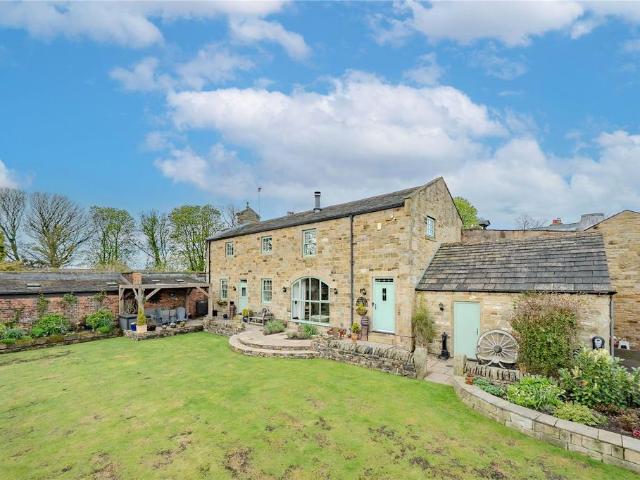 House for sale in West Ardsley, Tingley