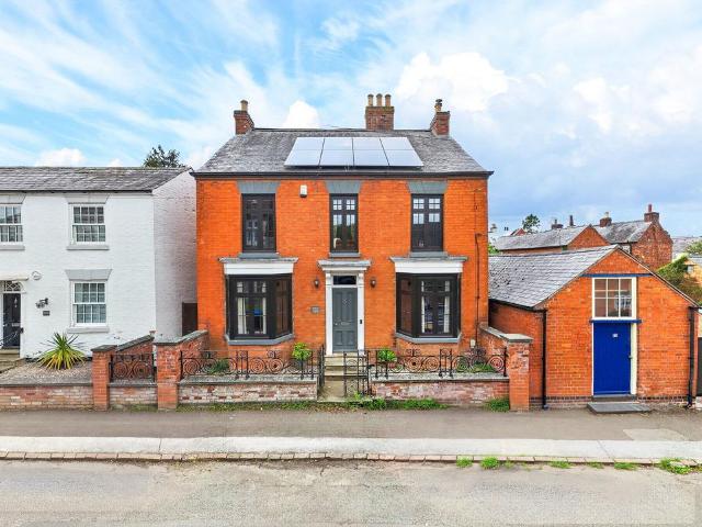 House for sale in Stanford On Avon, Leicestershire