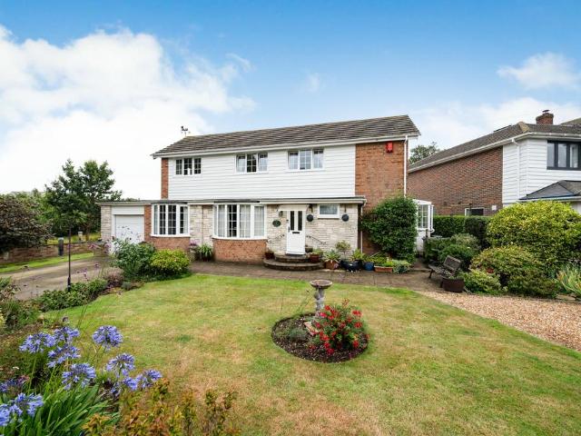 House for sale in Spring Vale, Hampshire