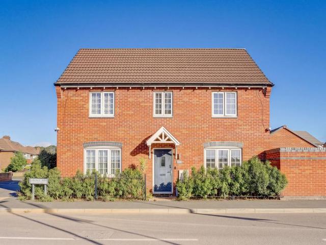 House for sale in Wollaton, City of Nottingham