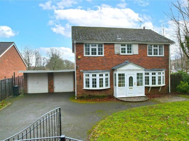 House for sale in Fole, Surrey