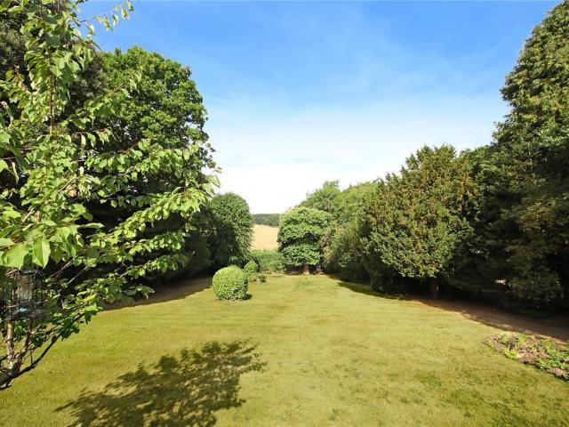 House for sale in Gerrards Cross, Denham