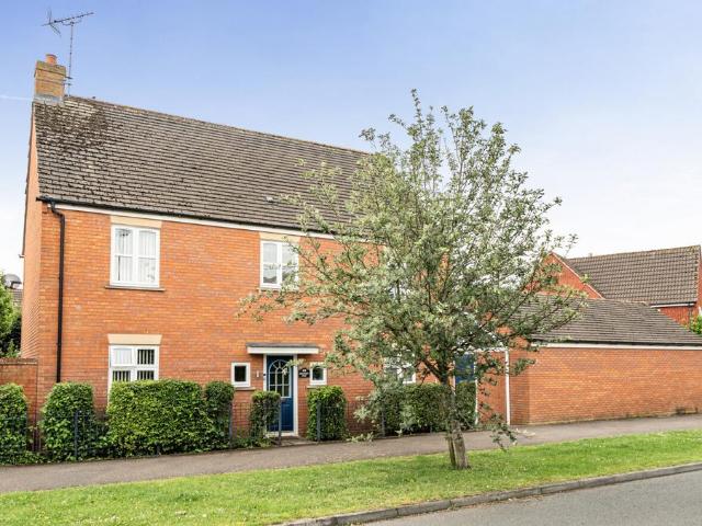 House for sale in Wheatpieces, Pamington