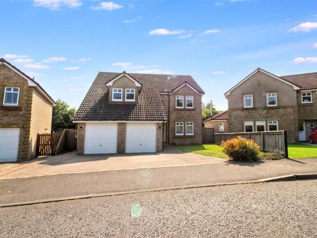 House for sale in Auchmuty, Caskieberran