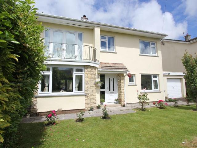 House for sale in Llan-Maes, Wales