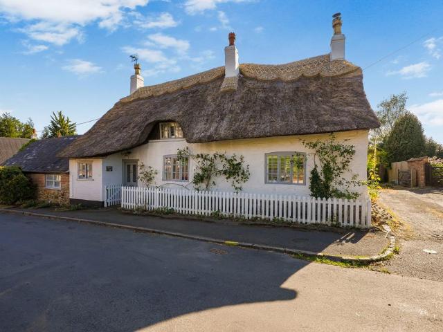 House for sale in Brentingby, Leicestershire