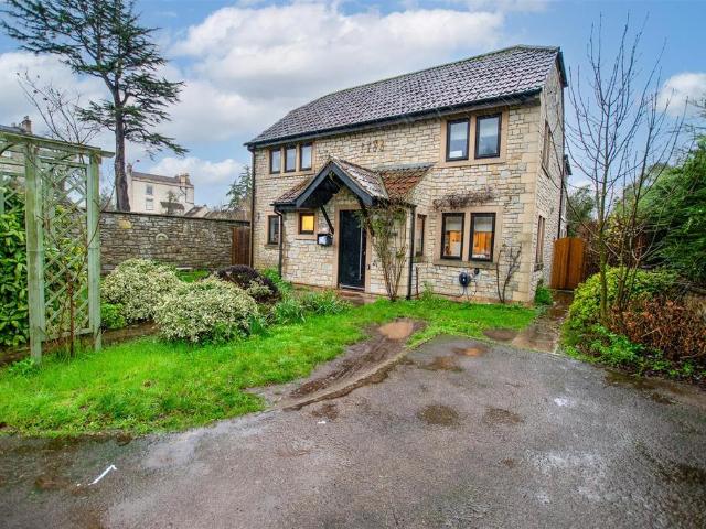 House for sale in Saltford, Bath And North East Somerset