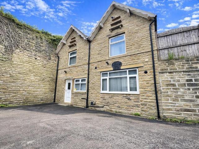 House for sale in Copley, Savile Park