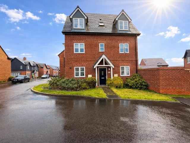 House for sale in New Bilton, Warwickshire