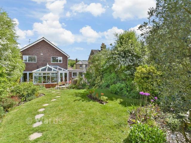 House for sale in Oad Street, Kent
