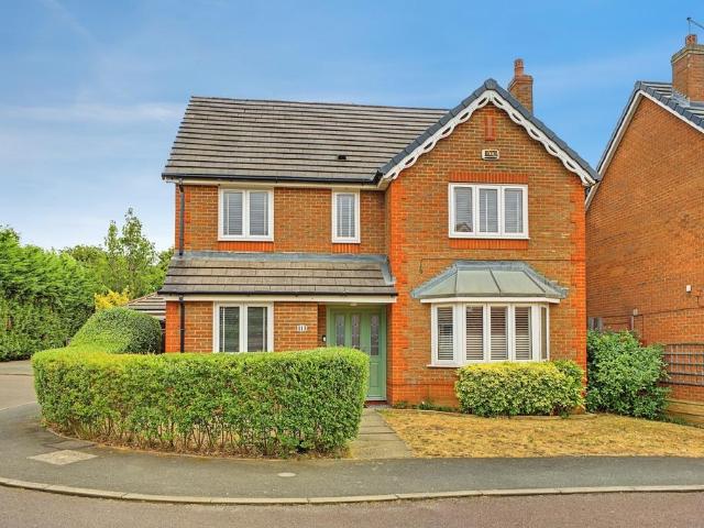 House for sale in Upton