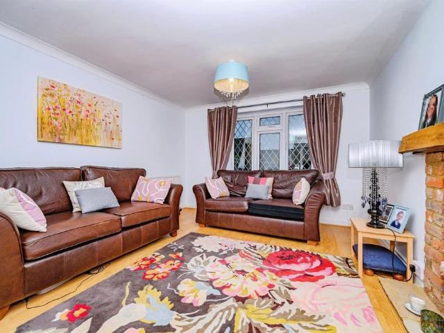 House for sale in Pouchen End, Hertfordshire