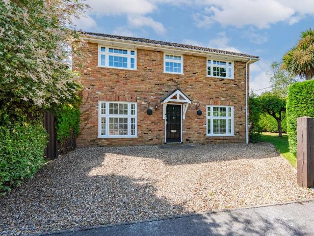 House for sale in Finchampstead
