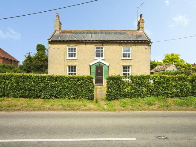 House for sale in Parham, Eastbridge