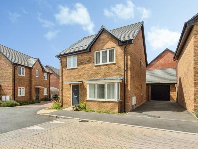 House for sale in Tattenhoe Park, Shenley Brook End