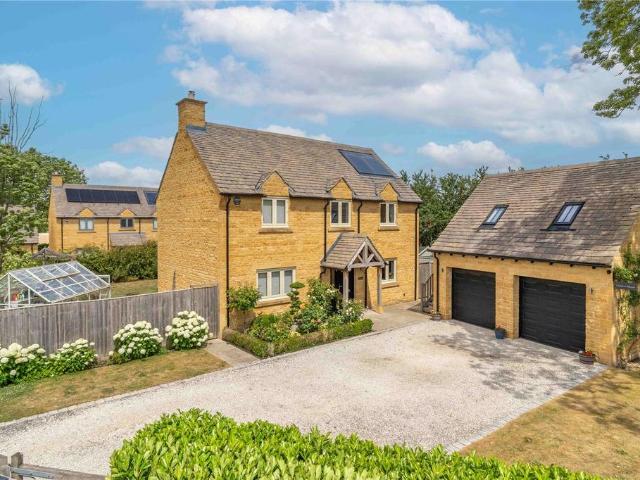 House for sale in Fossebridge, Gloucestershire