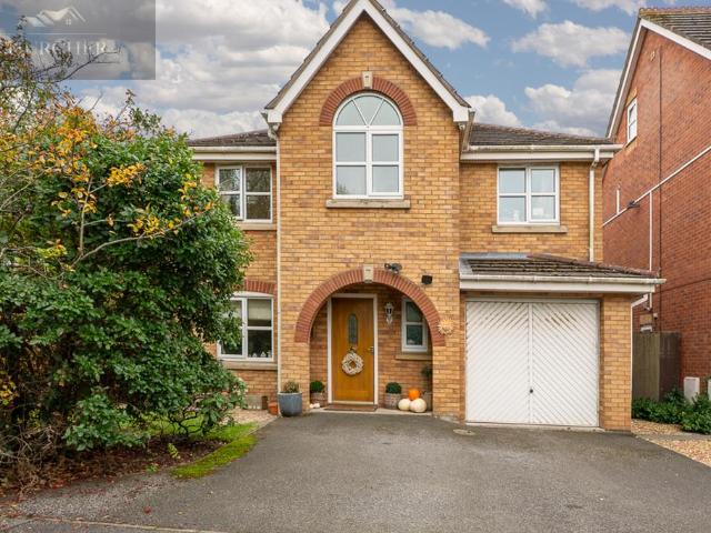 House for sale in Brown Edge, Roby Mill