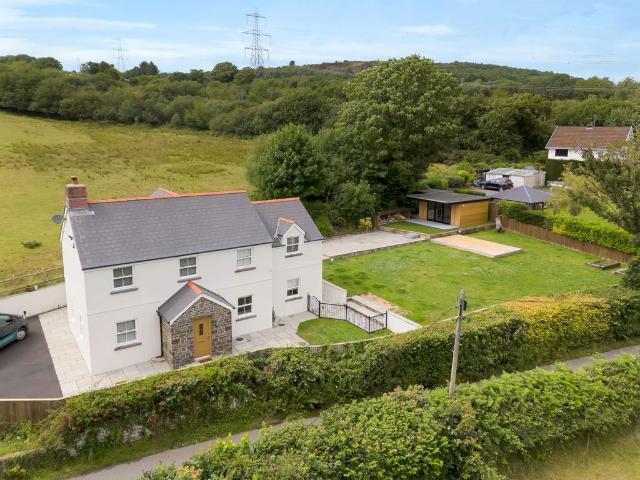 House for sale in Parc Gwernfadog, Ynystawe