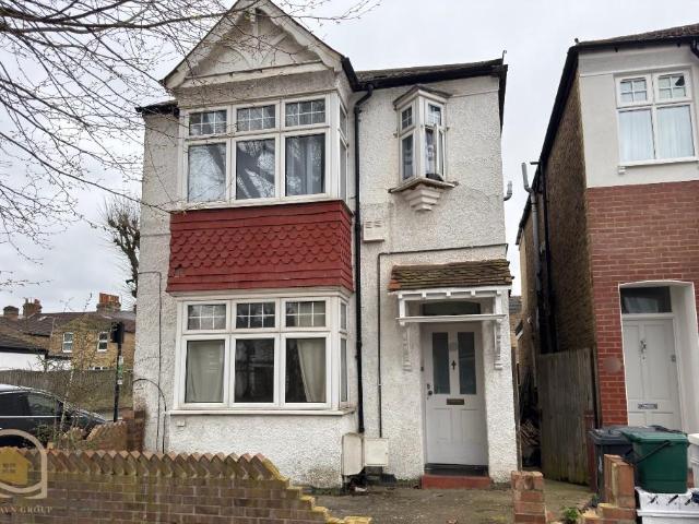House for sale in London Borough of Ealing, Hanwell