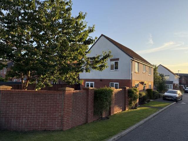 House for sale in Wilderspool, Warrington