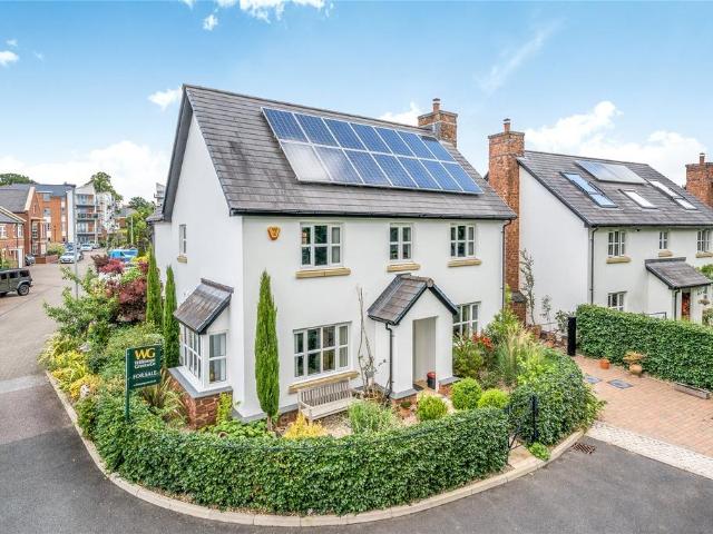 House for sale in Watergate, Devon
