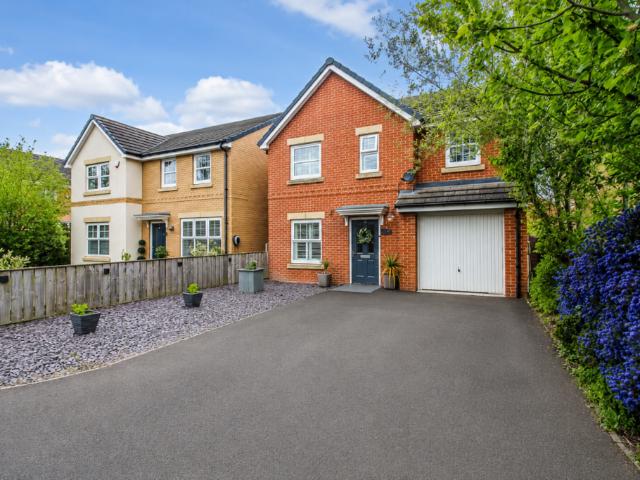 House for sale in Burnside, Fence Houses
