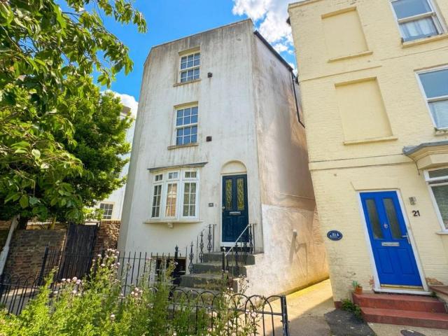 House for sale in East Cliff, Acol