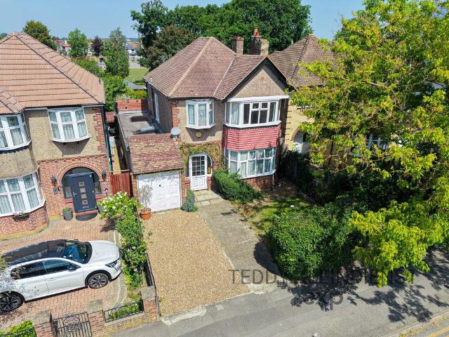 House for sale in Old Malden, Greater London