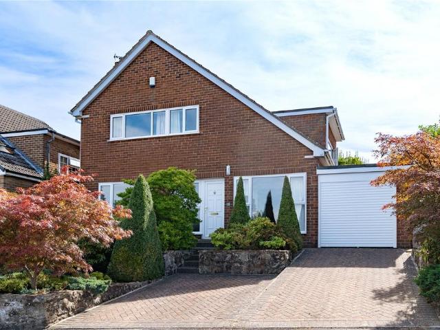 House for sale in Cookridge, West Yorkshire