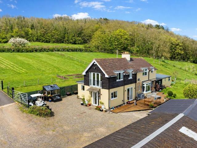 House for sale in Llynclys, Shropshire