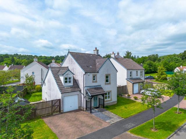 House for sale in Lennoxtown, Scotland